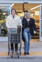 Miley Cyrus - Grocery Shopping in LA 02/28/2020