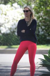 Molly Sims in Tights - Out for a Hike in LA 03/18/2020