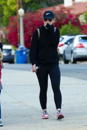 Olivia Wilde - At a Park in Los Angeles  03/25/2020
