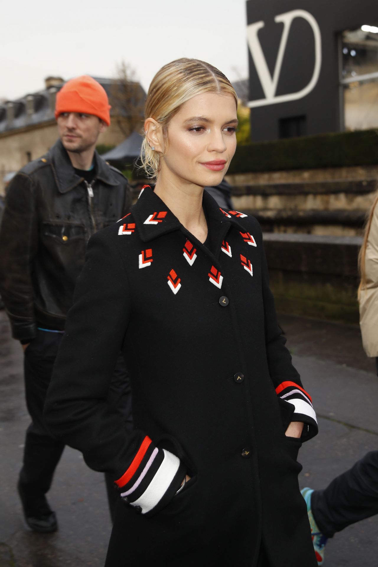 Pixie Geldof - Valentino Show at Paris Fashion Week 03/01/2020 • CelebMafia