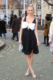 Poppy Delevingne – Arriving at the Miu Miu Fashion Show in Paris 03/03/2020