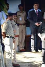 Priyanka Chopra and Nick Jonas - Mumbai Airport 03/09/2020