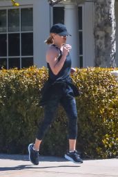 Reese Witherspoon - Jogging in Brentwood 03/23/2020