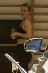 Rosie Huntington-Whiteley at a Gym in LA 03/23/2020