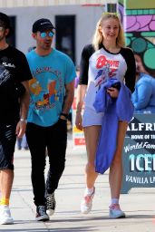 Sophie Turner and Joe Jonas - Out for Lunch in Studio City 03/06/2020