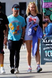 Sophie Turner and Joe Jonas - Out for Lunch in Studio City 03/06/2020