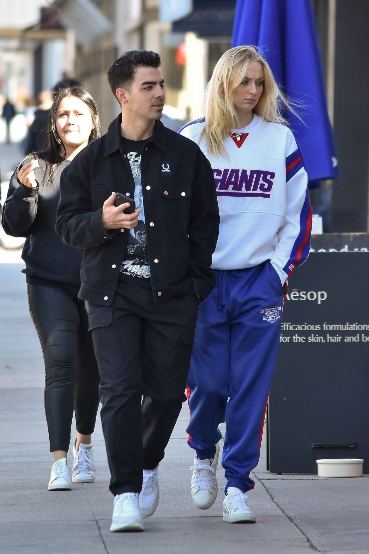 Sophie Turner and Joe Jonas - Out for Lunch in Studio City 03/06/2020 •  CelebMafia