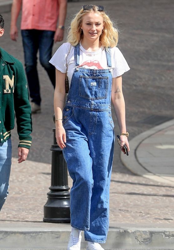 Sophie Turner Street Style - Out in LA 02/28/2020