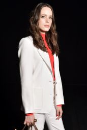Stacy Martin – Louis Vuitton Show at Paris Fashion Week 03/03/2020