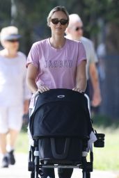 Sylvia Jeffreys - Going for a Walking in Double Bay 03/22/2020