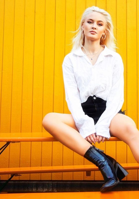 Zara Larsson - Social Media 03/18/2020
