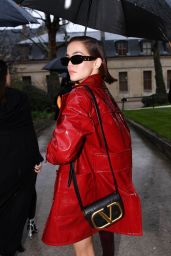 Zoey Deutch - Arriving at the Valentino Fashion Show in Paris 03/01/2020