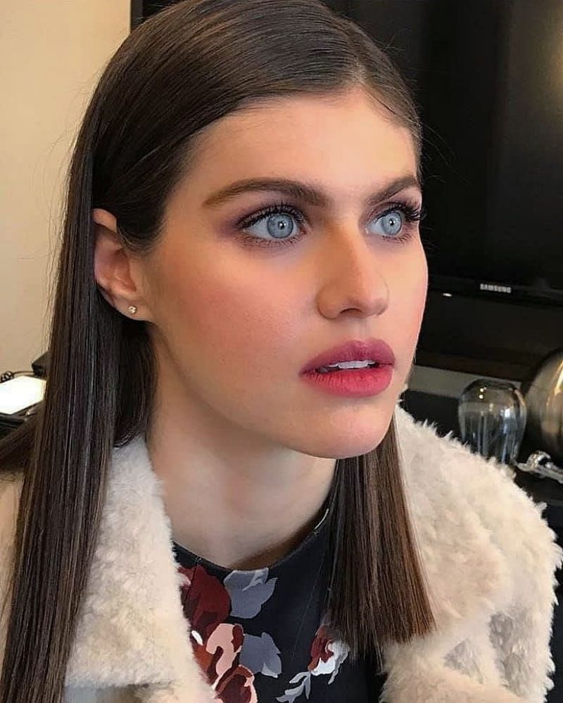 Alexandra Daddario - Social Media 04/28/2020 • CelebMafia