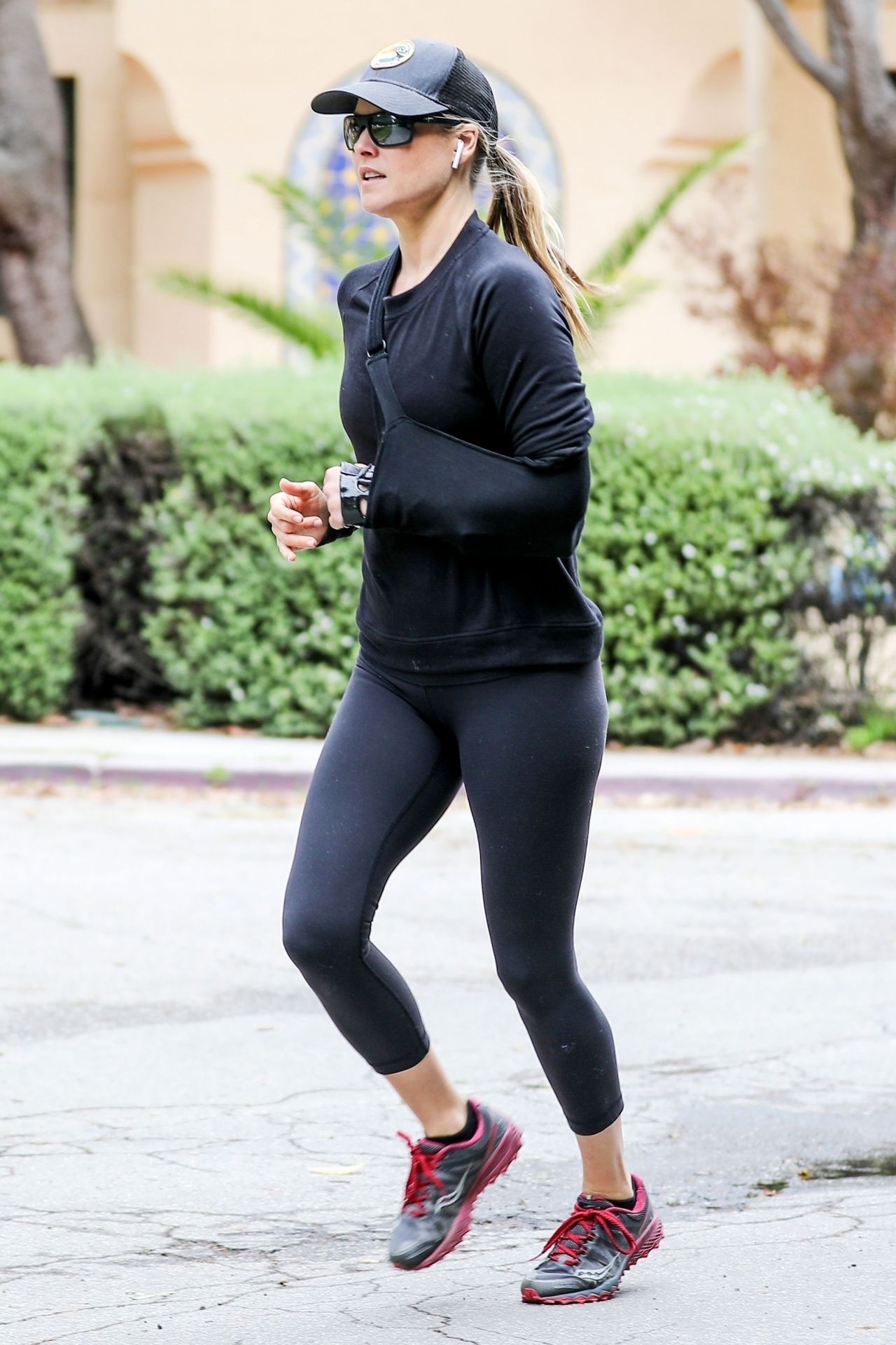 Ali Larter - Out For a Jog in Santa Monica 04/13/2020 • CelebMafia