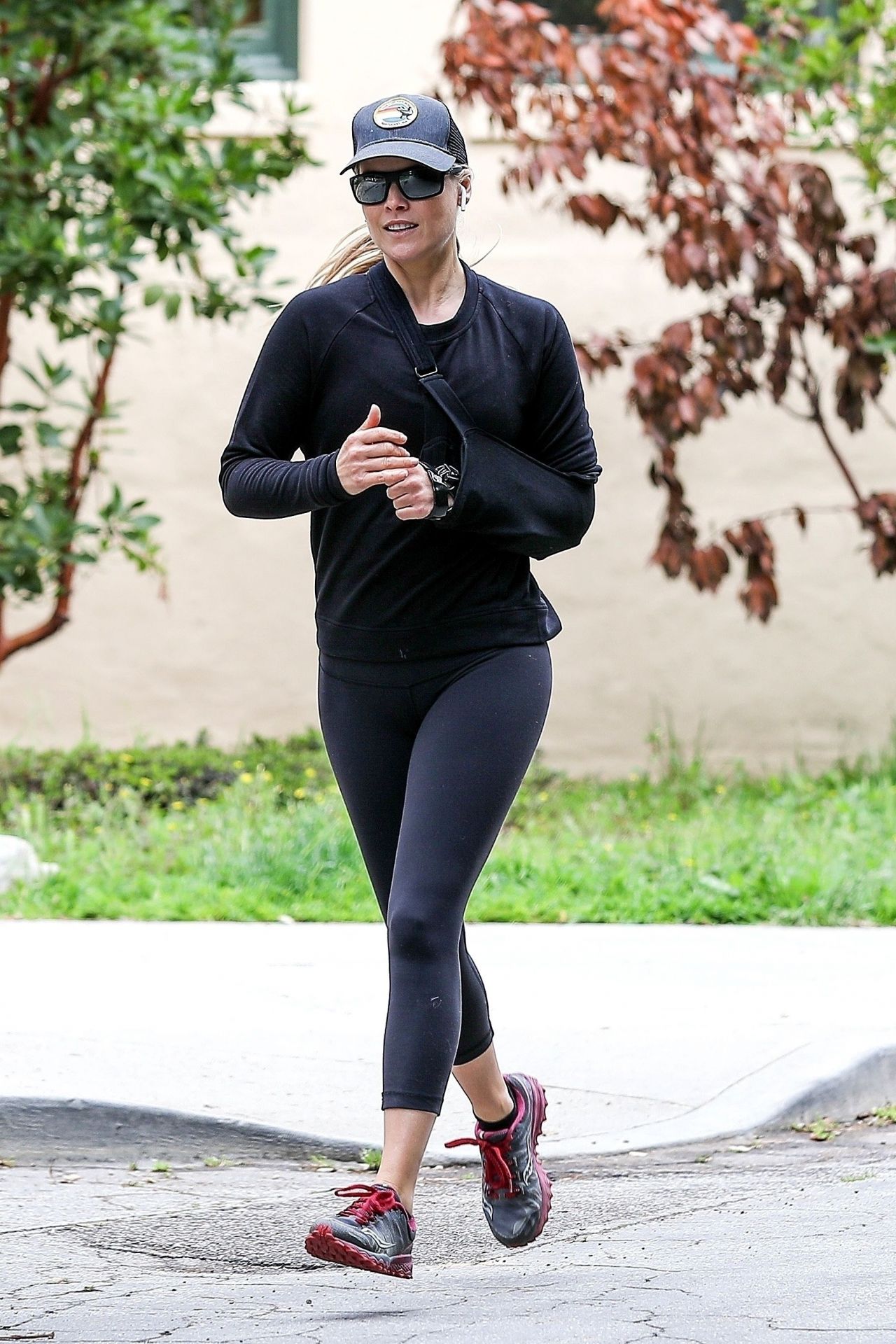 Ali Larter - Out For a Jog in Santa Monica 04/13/2020 • CelebMafia