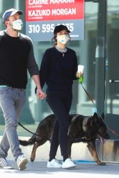 Ana De Armas and Ben Affleck - Walking Their Dogs in Los Angeles 04/10/2020