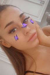 Ariana Grande - Social Media 04/12/2020