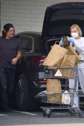 Diane Kruger and Norman Reedus - Grocery Shopping in Los Angeles 03/31/2020