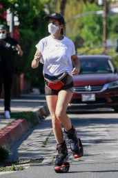 Elisabetta Canalis on Kango Jumps - Los Angeles 04/15/2020