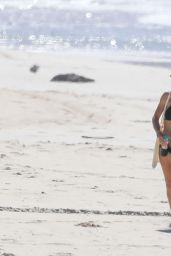 Elsa Pataky in a Bikini - Byron Bay 04/06/2020
