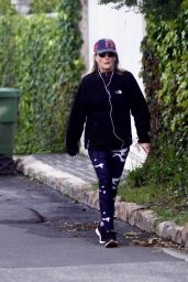 Helen Hunt in Tights - Out in Brentwood 04/13/2020