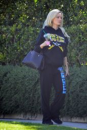 Holly Madison Street Style - Los Angeles 04/17/2020