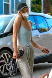 Jaime King - Leaves a Liquor Store in Hollywood 04/27/2020