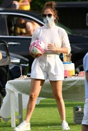Jennifer Lopez – Birthday Party in Miami 04/21/2020