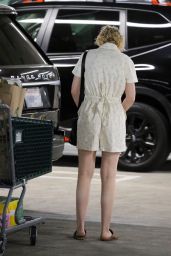 Julia Garner and Mark Foster - Whole Foods in LA 04/23/2020