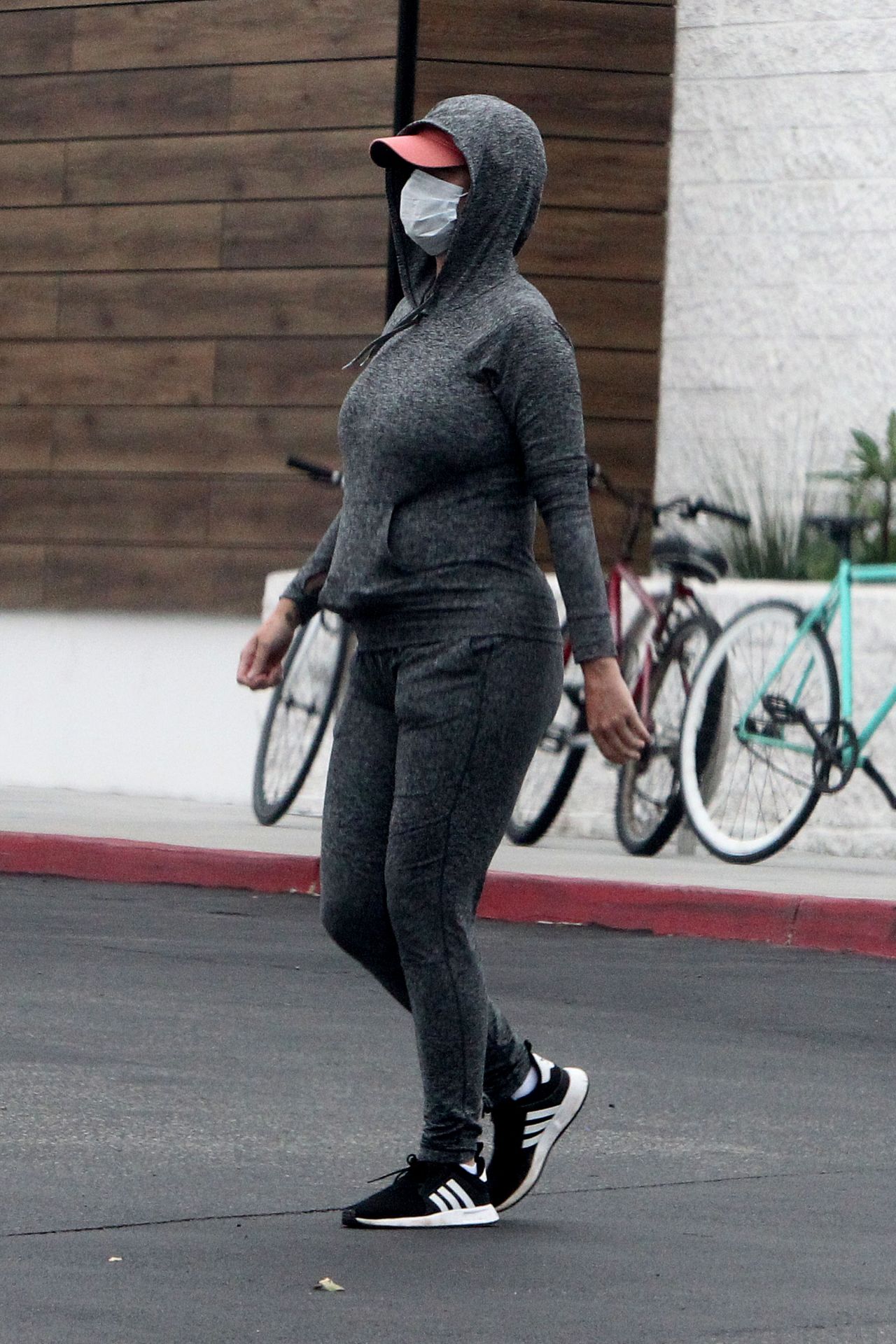 Katy Perry and Orlando Bloom - Shop For Supplies at Target in LA 04/18 ...