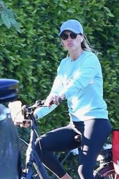 Kelly Rohrbach - Biking in Brentwood 04/22/2020