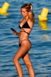 Kimberley Garner in a Bikini - Holiday in Miami, March 2020