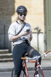 Lily James - Daily Exercise During COVID-19 in London 04/11/2020