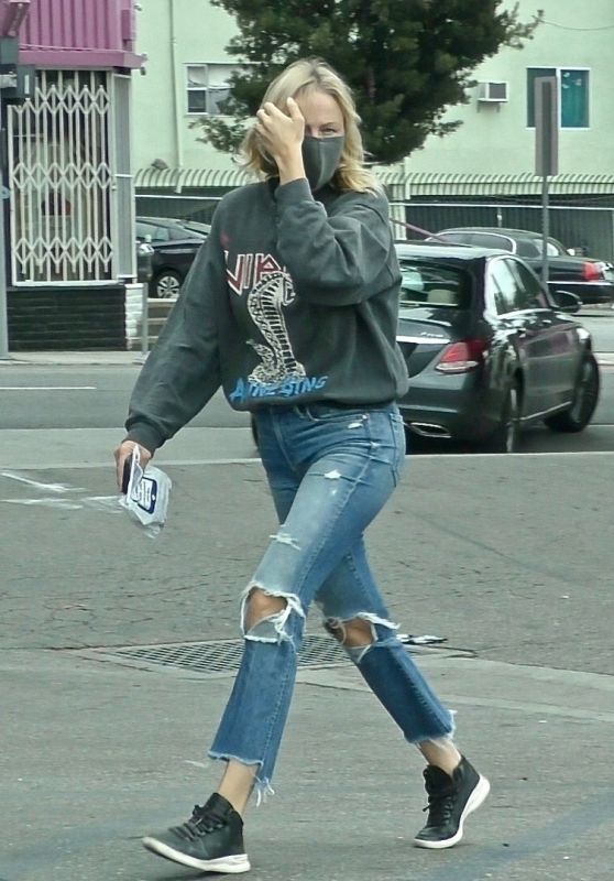 Malin Akerman in Ripped Jeans - Outside Rite Aid in LA 04/20/2020