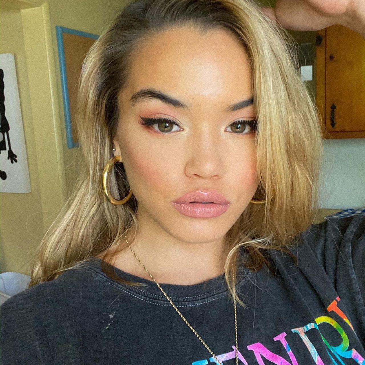 Paris Berelc - Social Media 04/09/2020 • CelebMafia