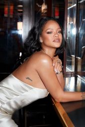 Rihanna - Fenty Beauty: Cream Blush & Bronzer 2020