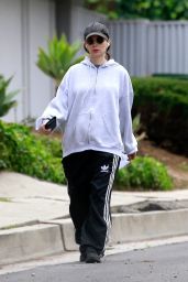 Rooney Mara - Casual Walk in LA 04/19/2020
