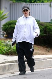 Rooney Mara - Casual Walk in LA 04/19/2020