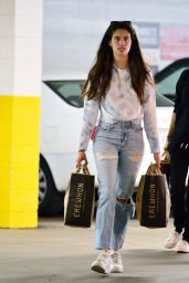 Sara Sampaio in Ripped Jeans - Shopping in LA 04/01/2020