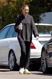 Whitney Port - Out in Her Los Angeles Neighborhood 04/11/2020