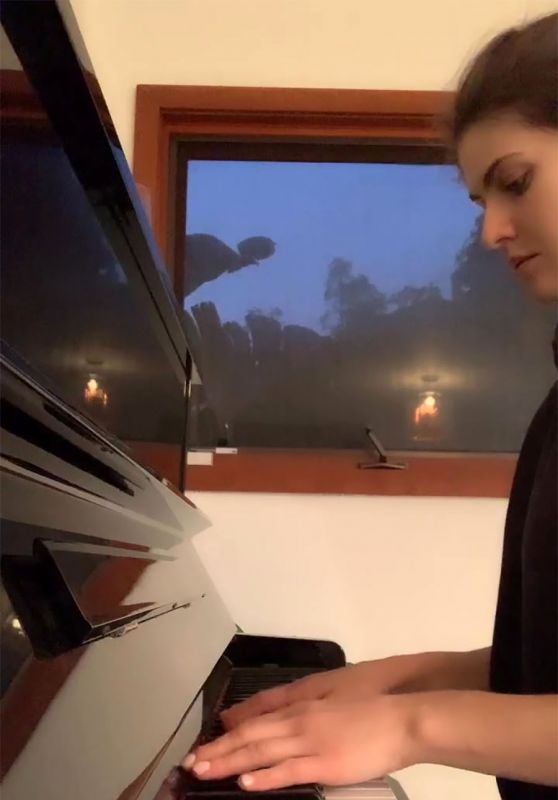 Alexandra Daddario Playing With Piano Live Stream 05/08/2020