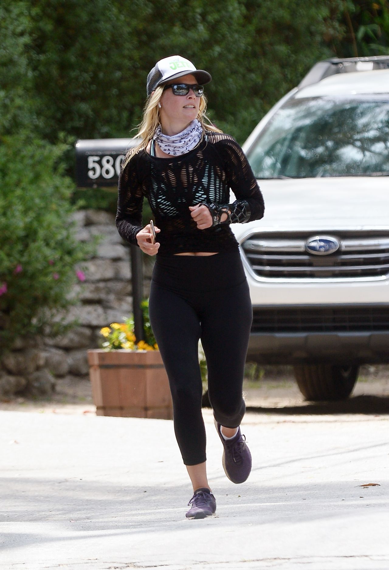 Ali Larter in Leggings - Jogging in Pacific Palisades 05/10/2020