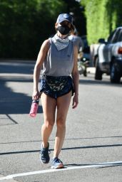 Aubrey Plaza and Jeff Baena - Out For a Hike in LA 05/11/2020