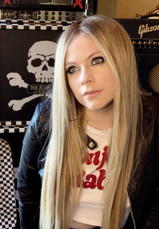 Avril Lavigne - Nylon Magazine May 2020