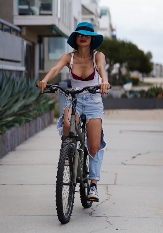 Bai Ling - Goes For a Bike Ride in Santa Monica 05/12/2020