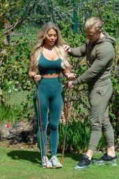 Bianca Gascoigne and Kris Boyson - Working Out in Gravesend 05/25/2020