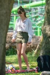 Daisy Edgar-Jones in the Park in London 05/21/2020