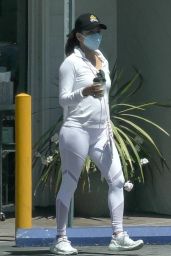 Eva Longoria in White Workout Outfit 05/24/2020