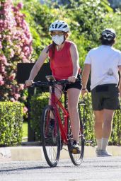 Isla Fisher - Riding Her Bike in Beverly Hills 05/07/2020