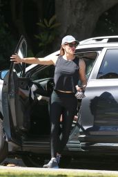 Jennifer Garner - Out in Pacific Palisades 05/21/2020